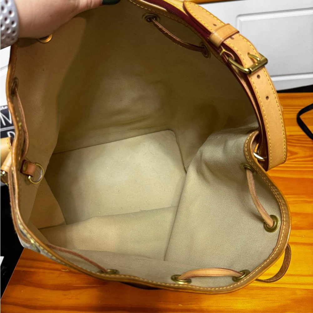 Louis Vuitton Damier Azur Beige Canvas and Brown Leather Shoulder Bag - Picture 8 of 16